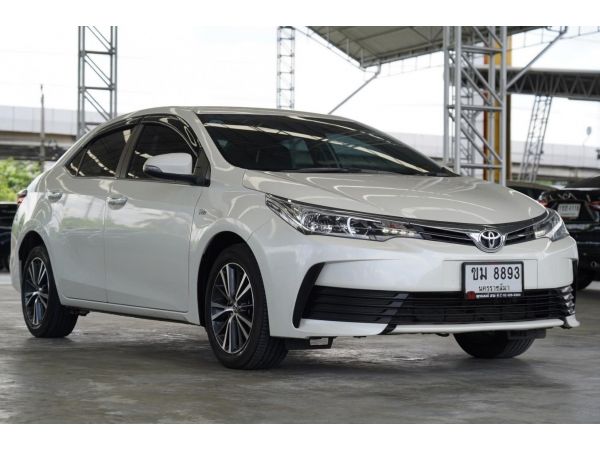 2017 TOYOTA ALTIS 1.8 E A/T สีขาว